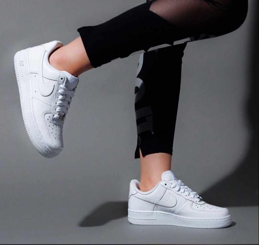 Nike Air Force White Color Sneakers/Shoes for Men/Women AR5339-100
