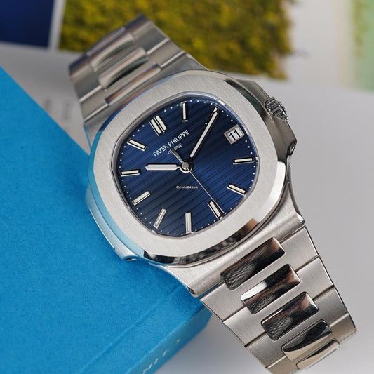 Patek Philippe Nautilus Watch Blue Dial Silver Color Strap Quartz Movement Dated Watch PK-5711R-001-BLUE
