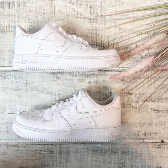 Nike Air Force White Color Sneakers/Shoes for Men/Women AR5339-100